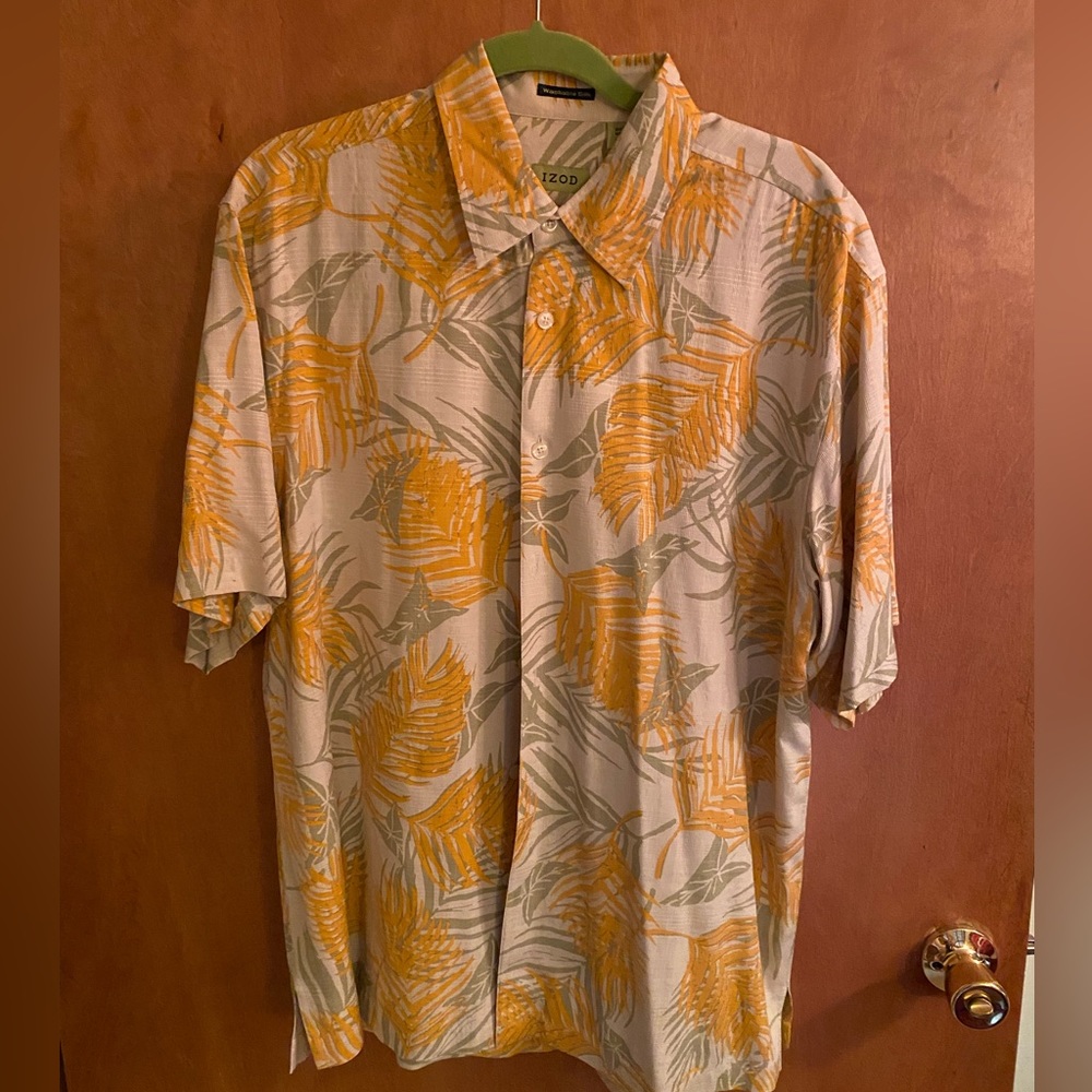 Izod tropical Hawaiian shirt size L